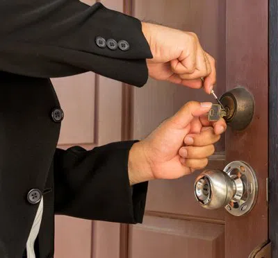 Locksmith Lock Store Miami, FL 305-307-5767